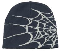 Tmavošedá čepice s pavučinou