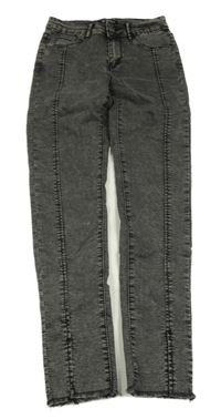 Sivé ľahké rifle s pukmi