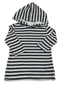Bielo-čierne pruhované ľahké šaty s kapucňou