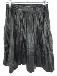 Dámska čierna koženková plisovaná sukňa Primark