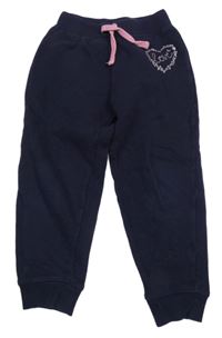 Tmavomodré tepláky so srdiečkom