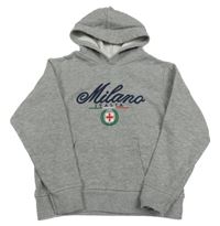 Sivá mikina s nápisom a kapucňou