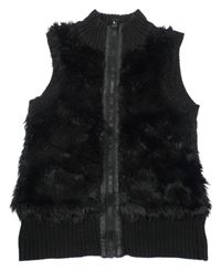 Čierna kožušinová prepínaci vesta H&M