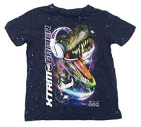 Tmavomodré tričko s dinosaurom a skvrnkami