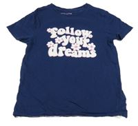 Tmavomodré tričko s nápisem s květinami Primark