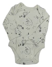 Biele body s balony a horami a stromami George