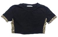 Čierne crop tričko s leopardím pruhom Shein