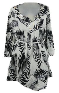 Dámská černo-bílá vzorovaná plážová tunika s provázkem v pase 