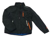 Čierna softshellová bunda s nápisom C&A