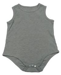 Šedé žebrované body