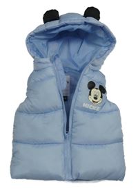 Světlemodrá šusťáková prošívaná zateplená vesta s Mickeym a kapucí Sinsay