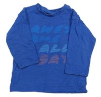 Modré triko s nápisem Next