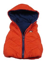 Červená šusťáková zateplená vesta s nášivkou a kapucí Dunnes