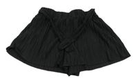 Černé plisované kraťasy s páskem H&M