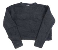 Tmavosivý chlpatý crop sveter Page one young