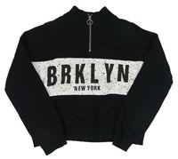 Čierno-biela crop mikina s nápismi a skvrnkami H&M