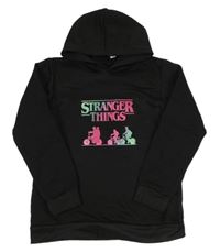 Čierna mikina so Stranger Things a kapucňou