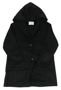 Čierny vlnený kabát s kapucňou a opaskom Zara