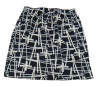 Čierno-biela vzorovaná sukňa