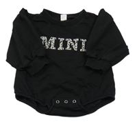 Černé teplákové body s nápisem 