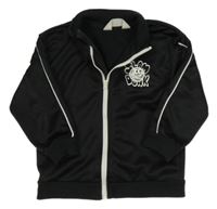 Čierna prepínaci športová mikina s loptou a nápismi a pruhmi