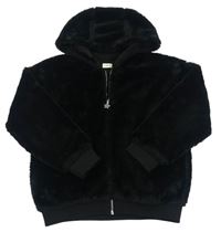 Čierna chlpatá zateplená bunda s kapucňou F&F