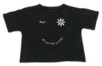 Čierne crop tričko s nápisom a výšivkou květu F&F