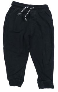 Čierne tepláky George