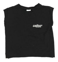 Tmavosivý crop top s nápisom Bershka
