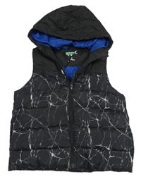 Čierno-biela vzorovaná šušťáková zateplená vesta s kapucňou Y.F.K.