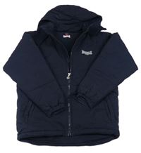 Tmavomodrá prošívaná šusťáková zimní bunda s logem a odepínací kapucí Lonsdale