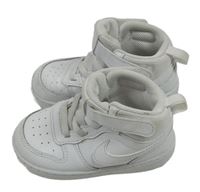 Bílé koženkové tenisky s logem Nike vel. 22