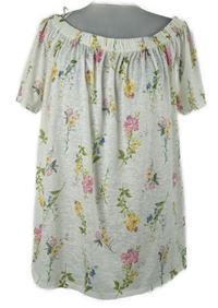 Dámská bílá kytičkovaná halenka s lodičkovým výstřihem Bonmarché 