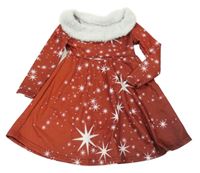 Hrdzavé šaty s hviezdičkami a kožušinovým golierom