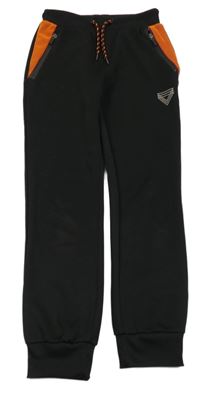 Černé sportovní tepláky Yigga