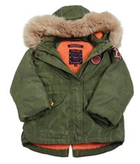 Khaki šušťáková zimná parka s nášivkou a kapucňou s kožešinou