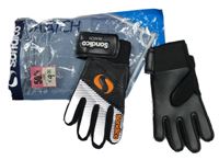 Nové - Černo-bílé kostkované brankářské rukavice Sondico