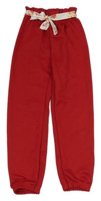 Červené teplákové nohavice s opaskom