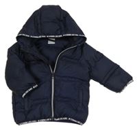 Tmavomodrá šusťáková zimní bunda s kapucí 