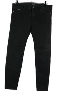 Dámské černé skinny rifle Stradivarius 