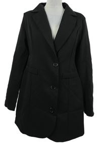 Nové - Dámský černý blejzr s volnými zády PrettyLittle Thing