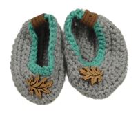 Sivo-modré pletené cápačky s listom