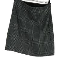 Dámska čierno-biela kockovaná sukňa M&S