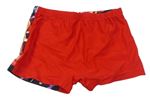 Červeno-farebné nohavičkové plavky s IronManem