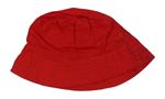 Červený plátěný klobouk Tu 