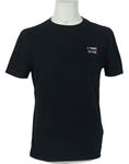 Pánské černé tričko s logem Tommy Hilfiger