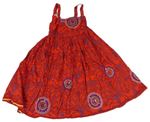 Červeno-fialové vzorované šaty s aplikacemi z flitrů 