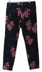 Dámske čierne kvetované sameetovo/riflové nohavice zn. M&Co