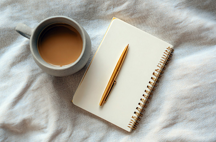 Bez novoročných predsavzatí: 7 pokojných pravidiel pre preťažených rodičov